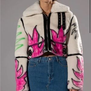 Graffiti fur coat as see. I’m SHOW POWER STRAZ